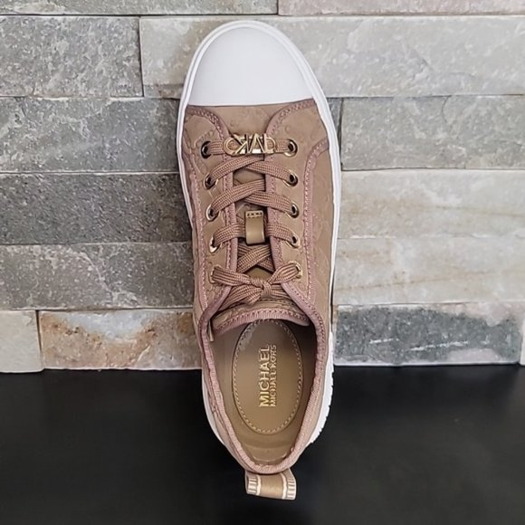 MICHAEL Michael Kors Evy Empire Logo Embossed Suede Sneaker - Picture 6 of 7